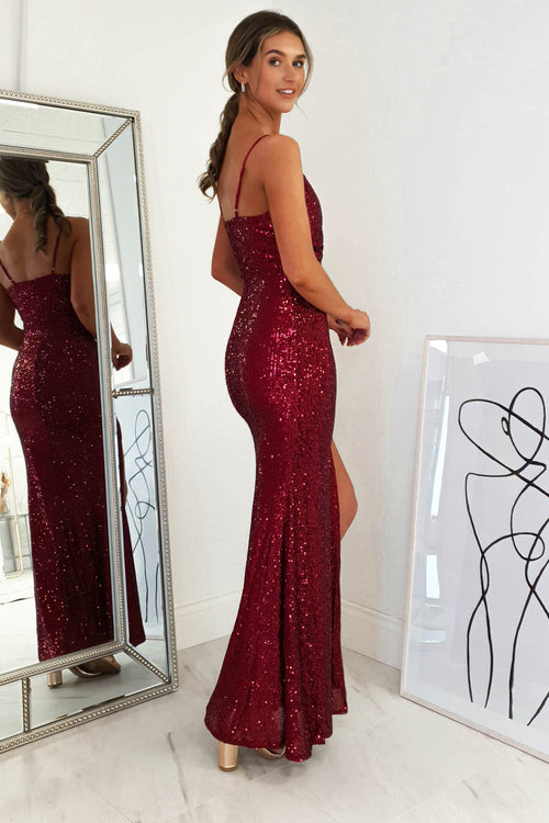 Vestido Largo  Backless dress, Sequins gown, Gowns